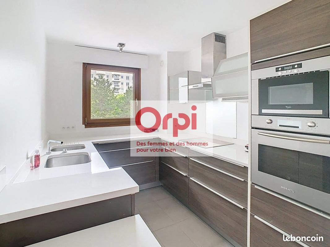 Appartement 4 pièces 105 m² · à Issy-les-Moulineaux · 105 m² · 750 000 €