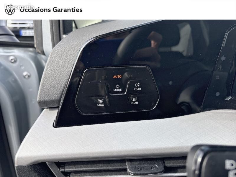 Volkswagen Golf 1.5 eHybrid 204ch VW Edition DSG6 (image 34)