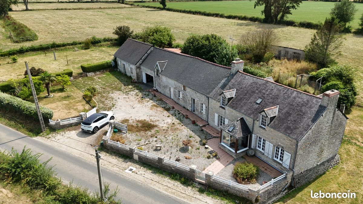 Maison 7 pièces 135 m² · à Orglandes · 135 m² · 229 900 €