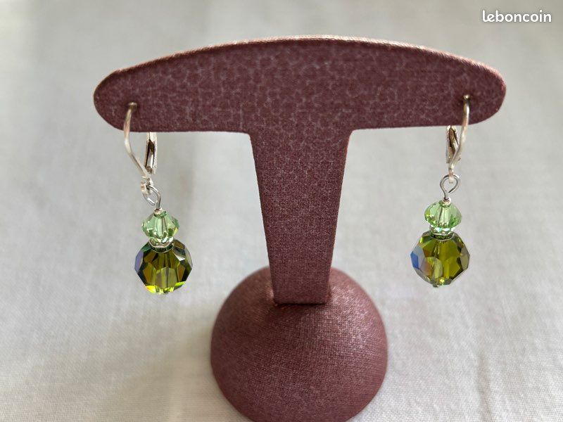 Boucles D’oreille Pendantes Le Bijou Français – Cristal Vert, Acier Inoxydable, Dormeuses, Neuves
