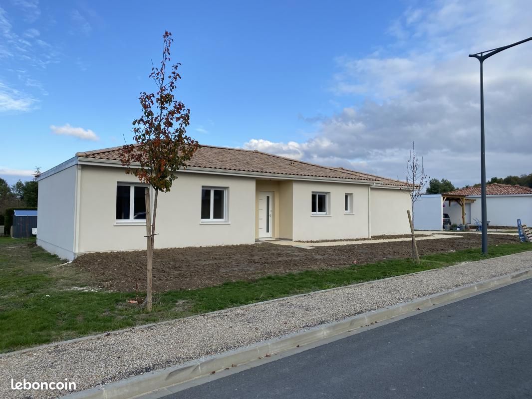 Maison 80 m² Chateaubernard - Châteaubernard 16100 (image principale 0)