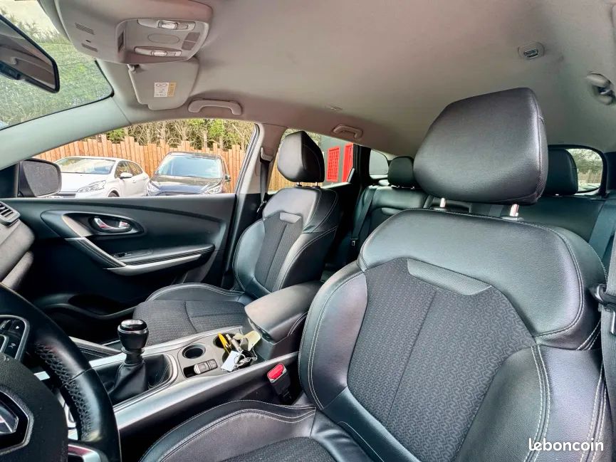 RENAULT KADJAR 1.5BLUEDCI 115CH INTENS DISTRIBUTION NEUVE 02/2019 14990e 97500KMS GARANTIE 6 MOIS TOTALE POSSIBILITĂ EXTENTION DE GARANTIE / REPRISE POSSIBLE (image 5)