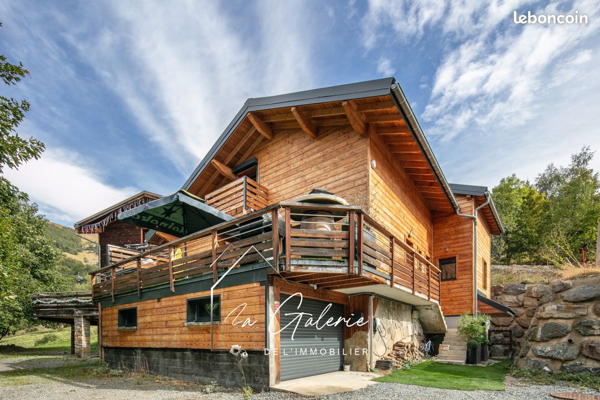 Maison 8 pièces 223 m² · à Huez · 223 m² · 1 669 000 €