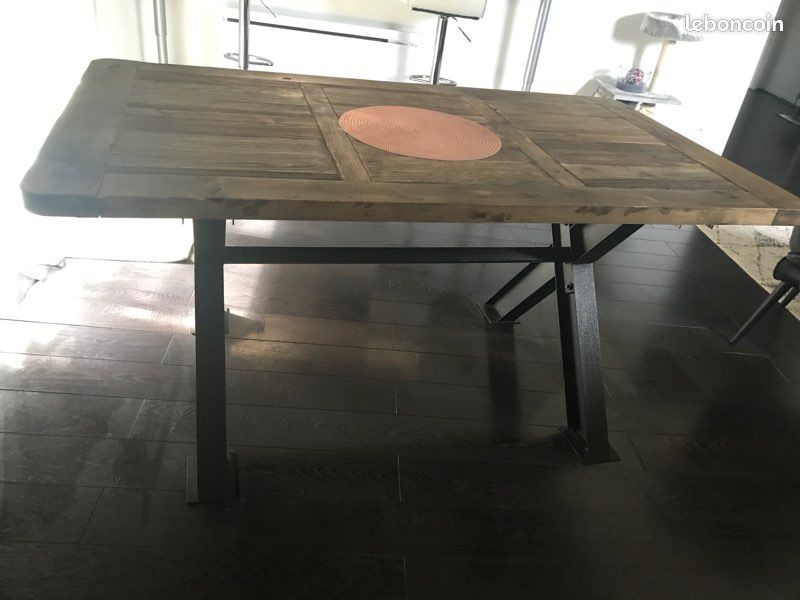 Table style industrielle /bois (image 1)