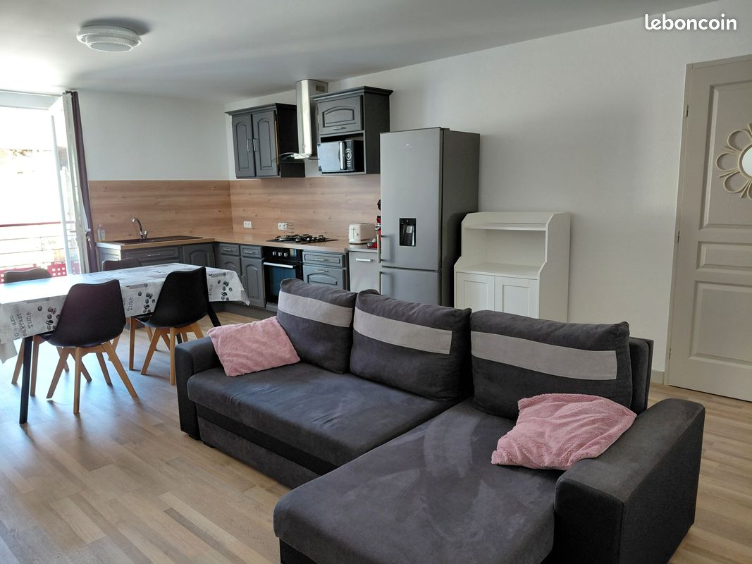 Appartement 2 pièces 47 m² · à Champlitte · 47 m² · 430 €