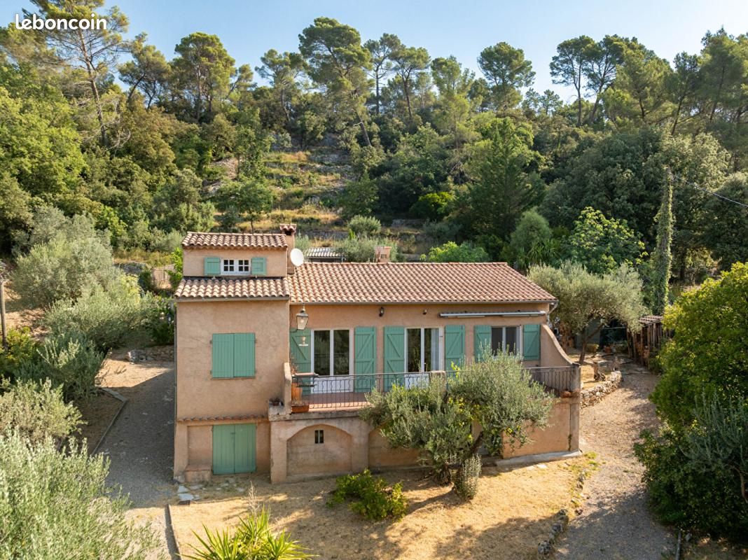 Maison 4 pièces 81 m² · à Figanières · 81 m² · 380 000 €