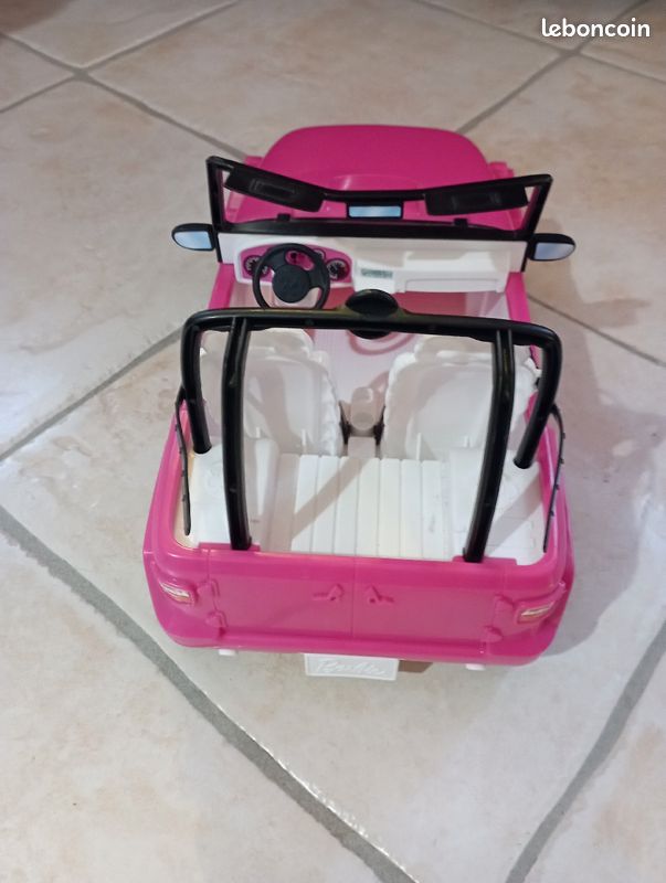 Voiture de Barbie (image 3)