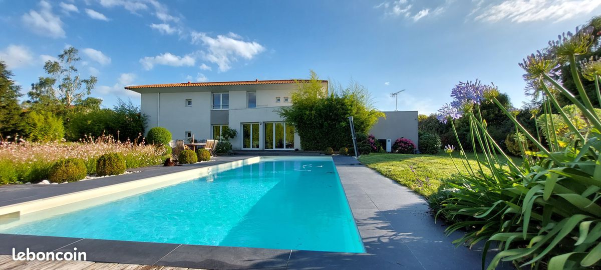 Maison 8 pièces 180 m² · à Maisdon-sur-Sèvre · 180 m² · 645 000 €