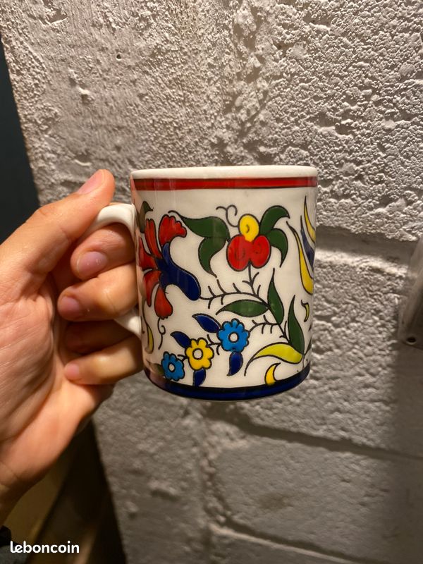 Tasse/ mug grabde taille moyenne 8cm fait et peint à la main à Hebron en Palestine (image 1)