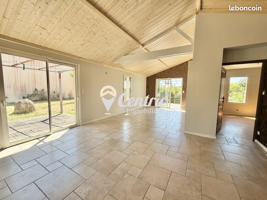 Maison 5 pièces 102 m² · à Bressuire · 102 m² · 925 €