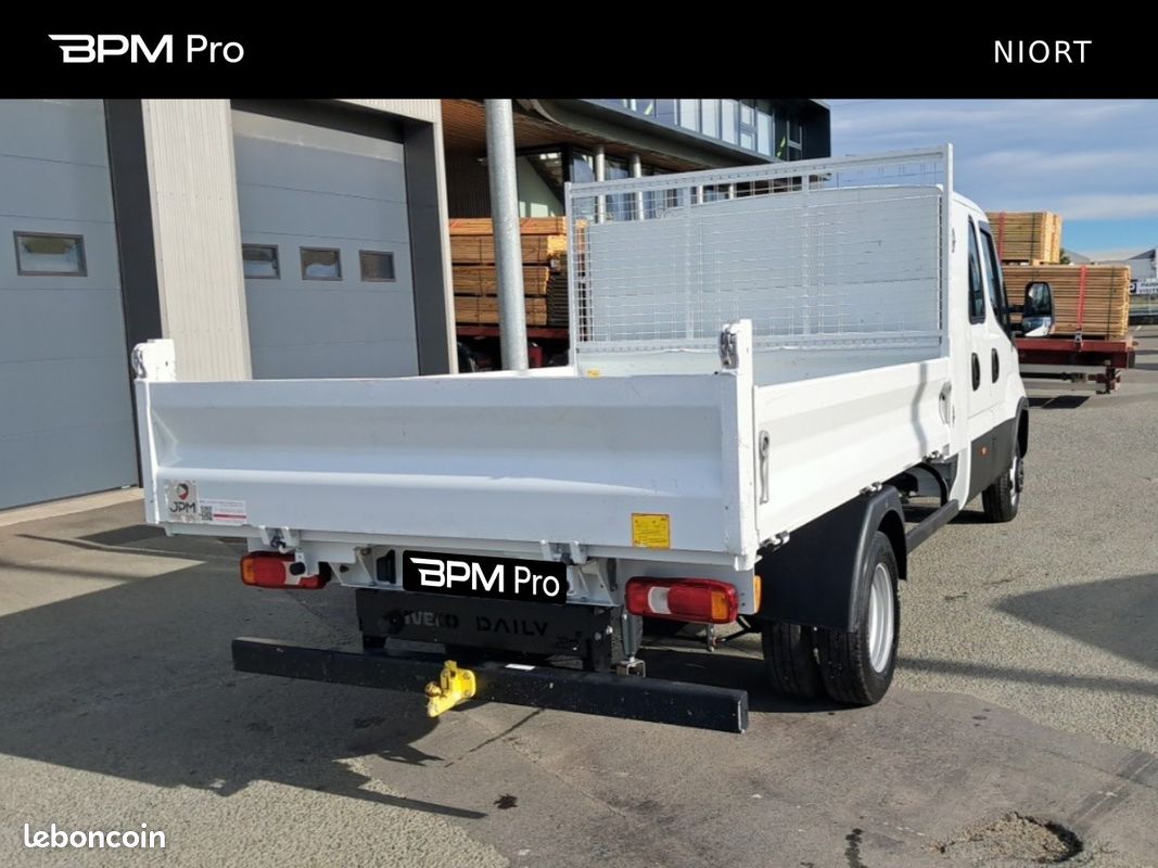 IVECO 35-160 / Daily / 35C16H / 3.0L 160CH / DOUBLE CABINE / 2023 / 6 PLACES / BENNE & COFFRE / (image 3)