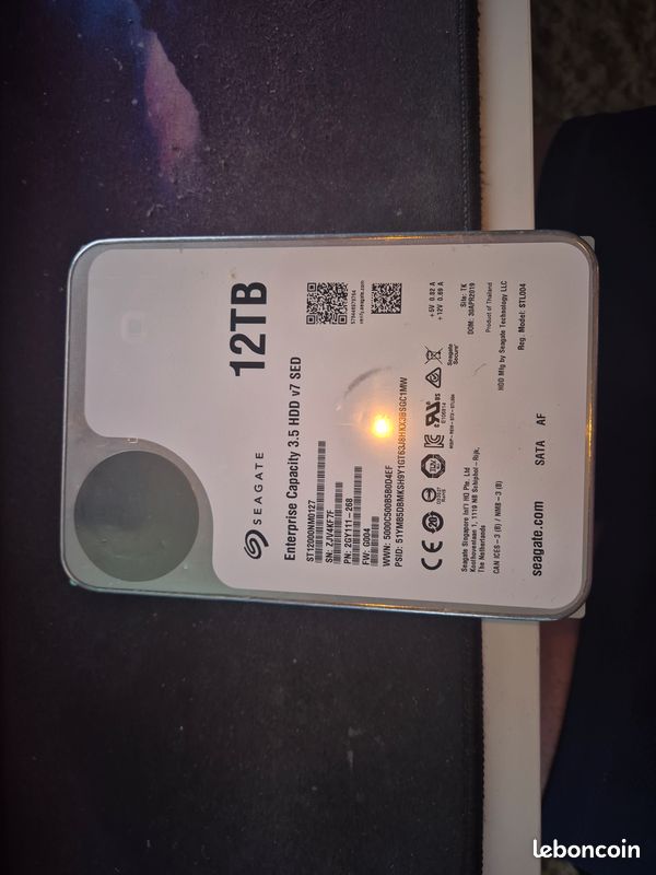 Seagate Enterprise Capacity v7 ST12000NM0127 - Disco duro - 12 TB - Interno - 3.5 pulgadas - SATA 6Gb/s - 7200 RPM - Caché de 256 MB
