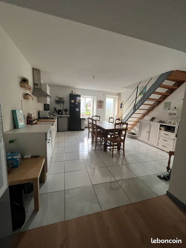 Appartement 2 pièces 71 m² · à Mesnay · 71 m² · 500 €/mois