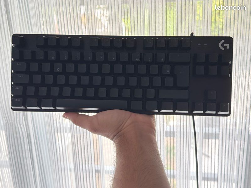 G413 TKL SE + Boîte (image 1)