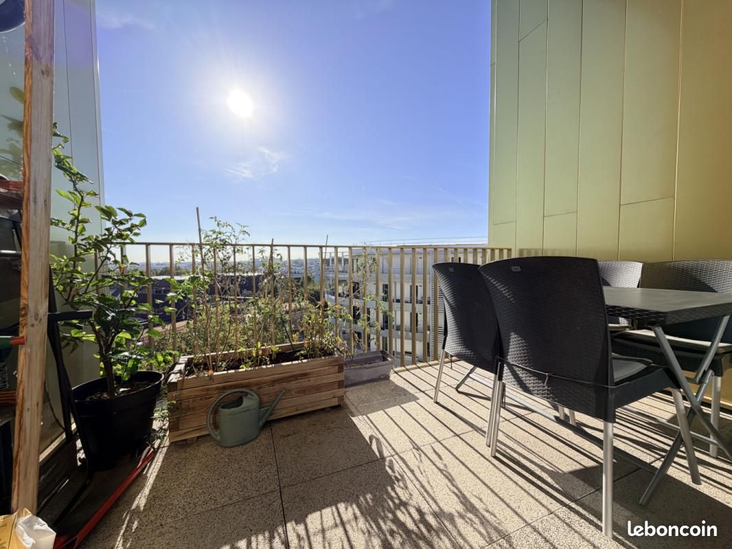 Appartement 4 pièces 77 m² · à Issy-les-Moulineaux · 77 m² · 650 000 €
