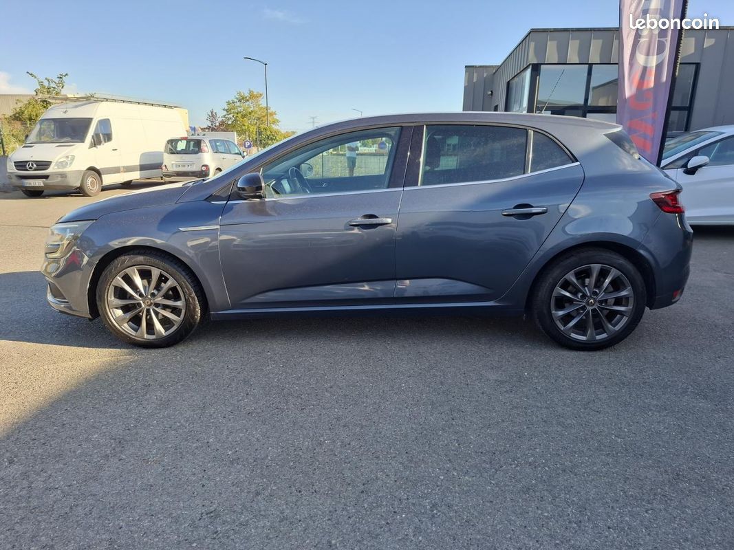 Renault megane 1.2 tce 100 energy limited (image 12)