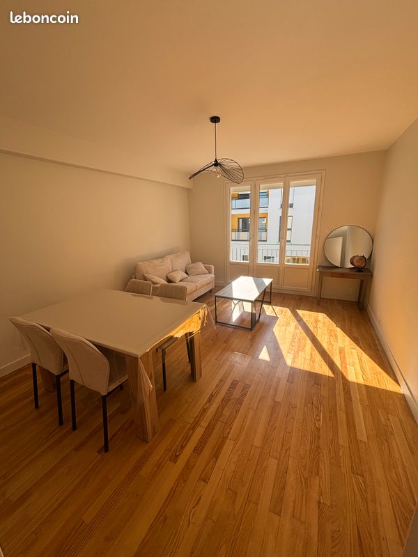 Appartement 3 pièces 70 m² · à Fougères · 70 m² · 750 €
