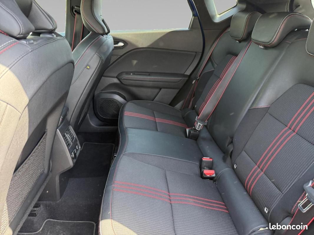 Renault Captur E-Tech 145 - 21B R.S. Line (image 12)