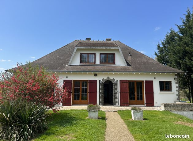 Propriété 9 pièces 181 m²