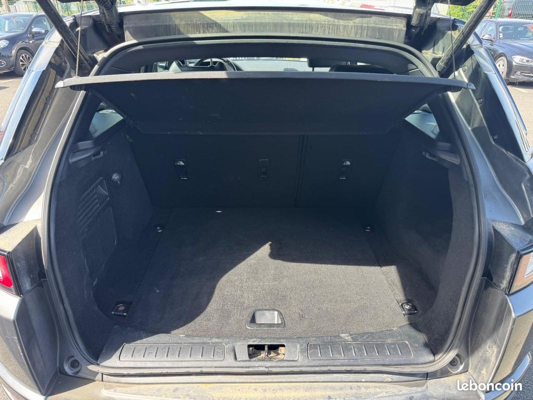 LAND ROVER RANGE ROVER EVOQUE 2.0 TD4 180cv SE Dynamic 4x4 (image 33)