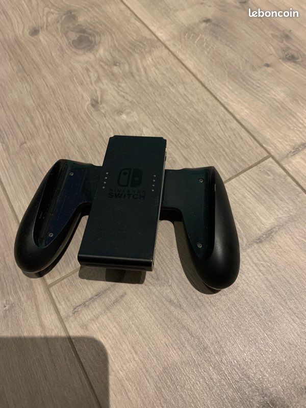 Manette switch (image 1)