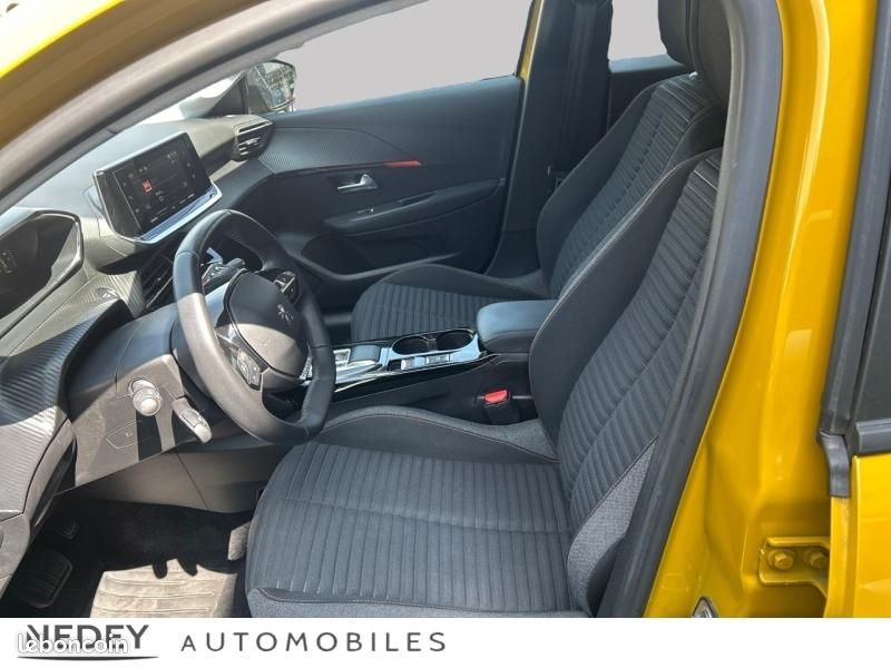 Peugeot 208 e-208 136ch Like (image 11)