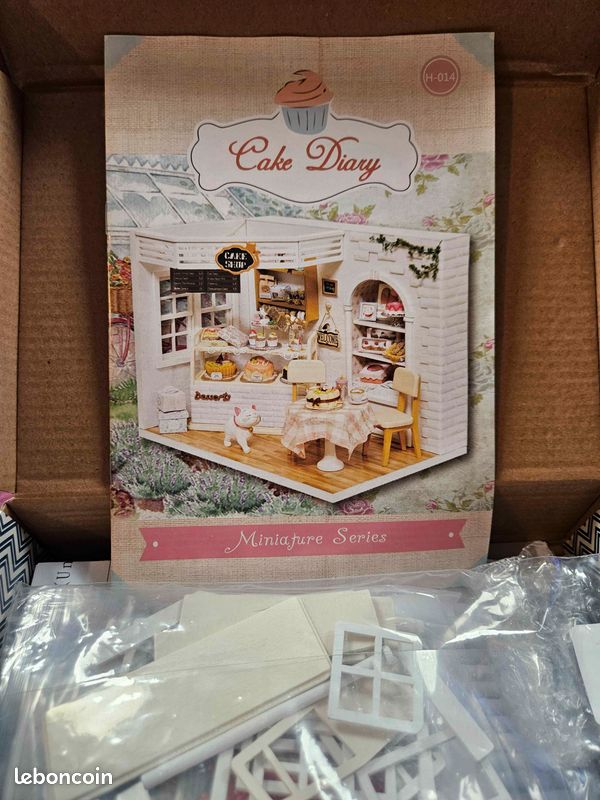 DIY Maison Miniature Cake Diary H14 (image 1)