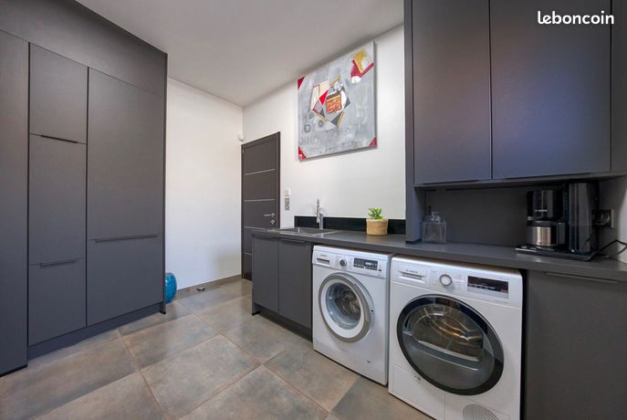 Villa 7 pièces 230 m² — 17