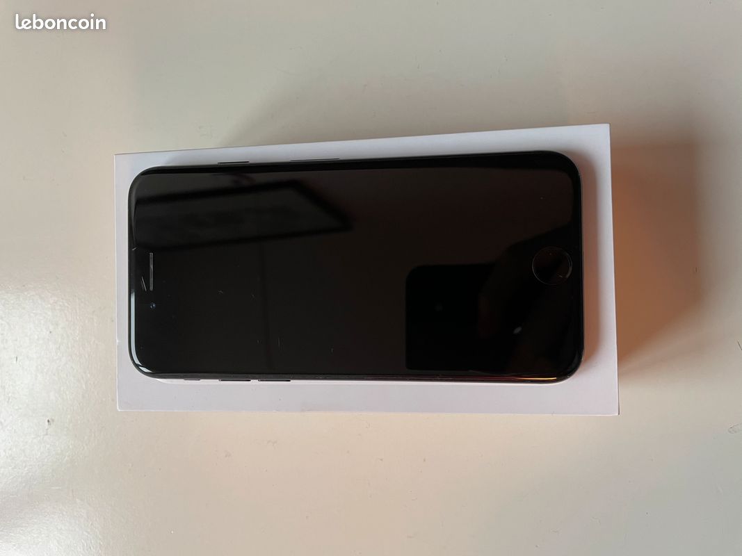 IPhone 7 32Gb (image 3)