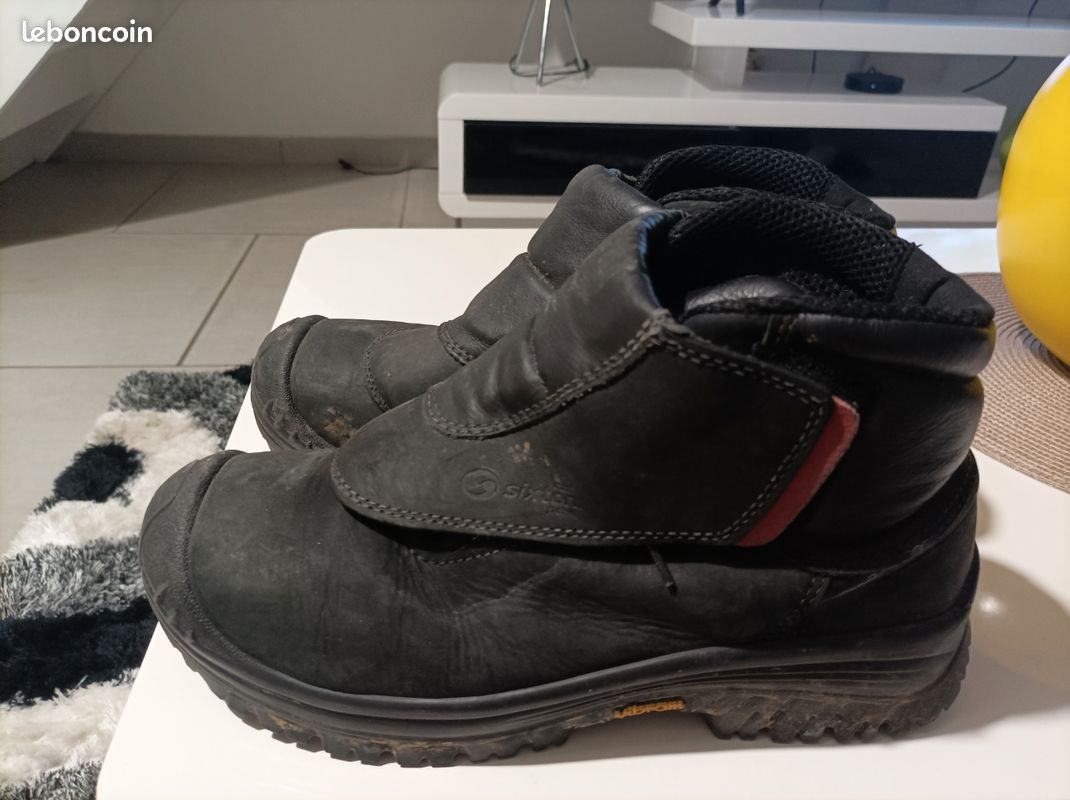 Chaussures de sécurité pointure 43 (image 1)