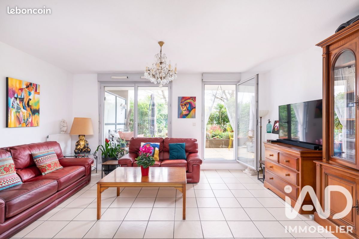Appartement 3 pièces 62 m² · à Vénissieux · 62 m² · 195 000 €