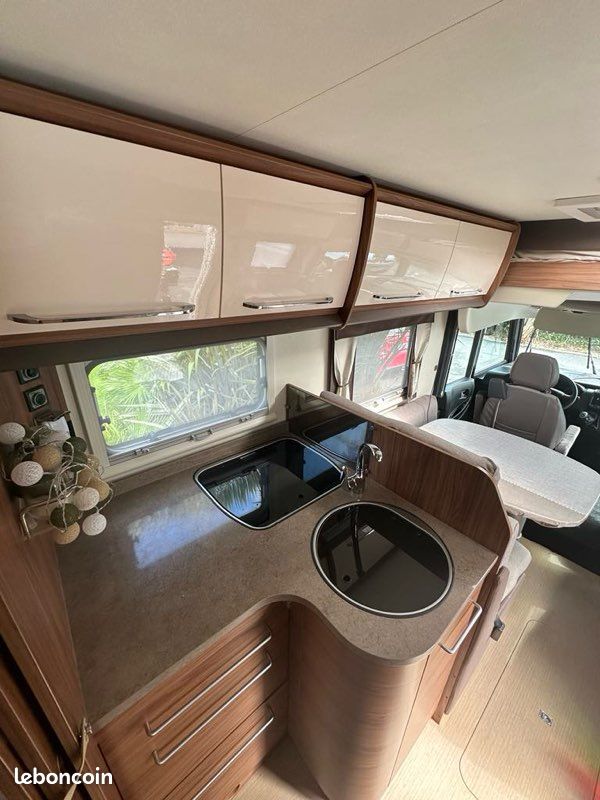 Camping car intégral itineo Sb 740 (image 2)