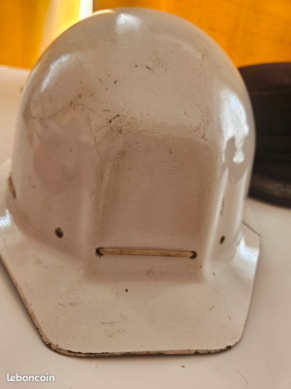 Chapeau Camionneur Vintage Années 80 – Maille Avec Ressorts à Lames – Fenestra Co. / Marmon Group