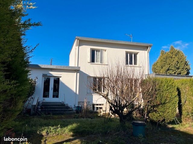 Maison 7 pièces 143 m² · à Loudun · 143 m² · 99 000 €