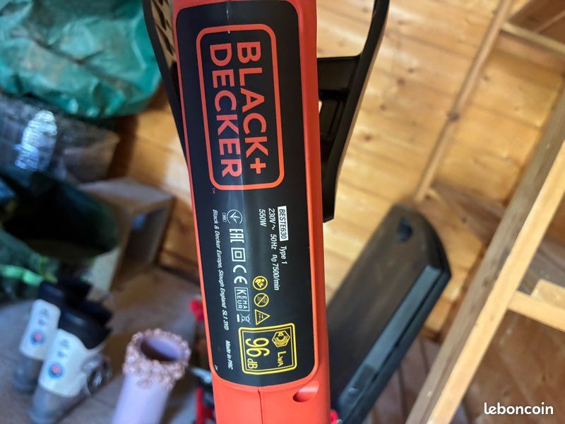 Coupe bordure débroussailleuse filaire black and Decker modèle BESTE630 QS (image 3)