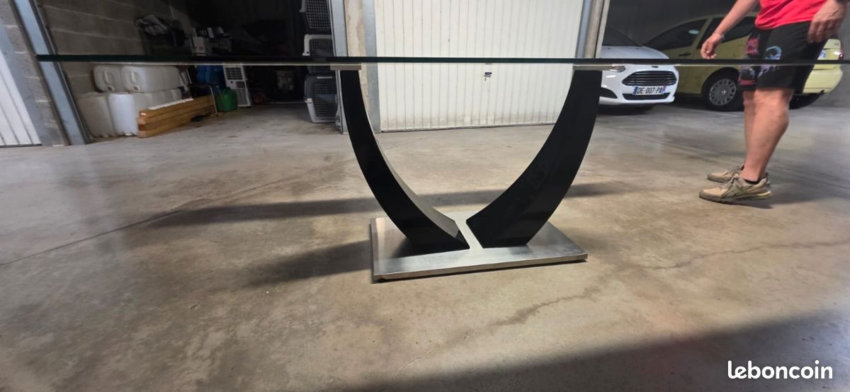 Vend table en verre (image 3)