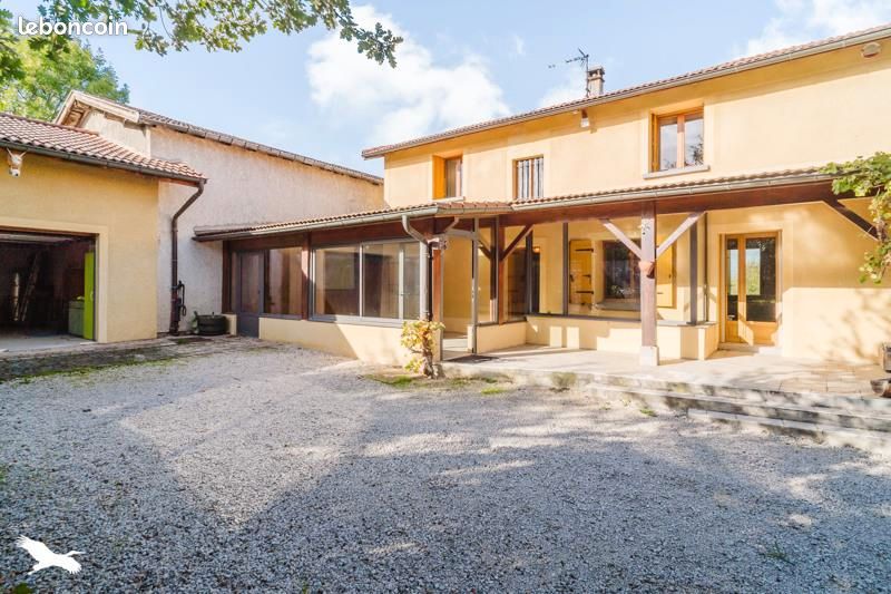 Maison 4 pièces 120 m² · à Solaize · 120 m² · 549 900 €