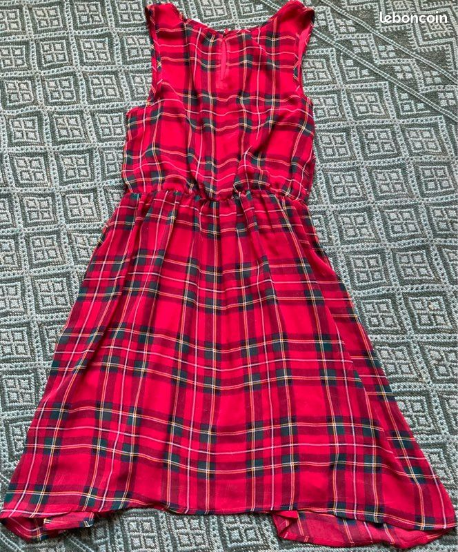 Robe à carreaux rouge et verte, H&M, 8-10 ans (image 2)