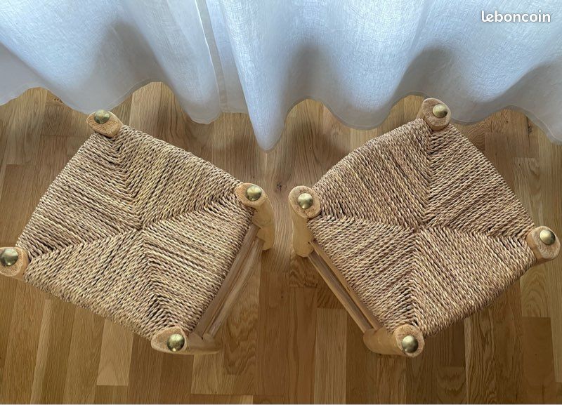 Lot de deux tabourets en paille (image 2)