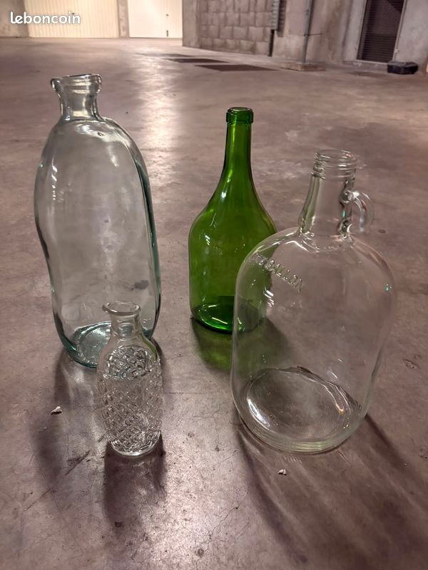Lot dames-jeannes et bouteilles (image 1)