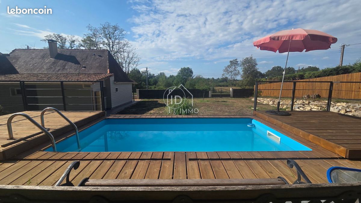 Maison 5 pièces 188 m² · à Montpon-Ménestérol · 188 m² · 305 000 €