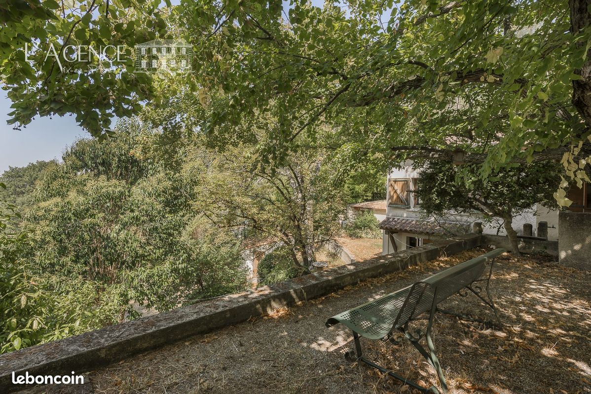 Maison 4 pièces 92 m² · à Aix-en-Provence · 92 m² · 550 000 €