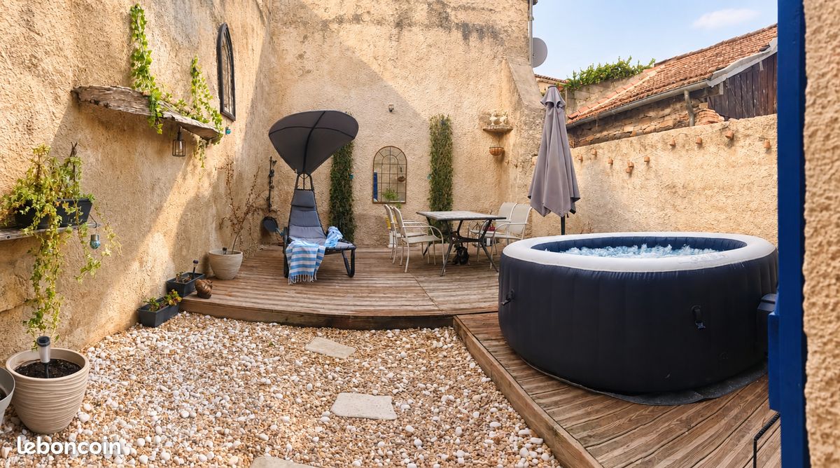 Maison 7 pièces 177 m² · à Saint-Antonin-Noble-Val · 177 m² · 249 000 €