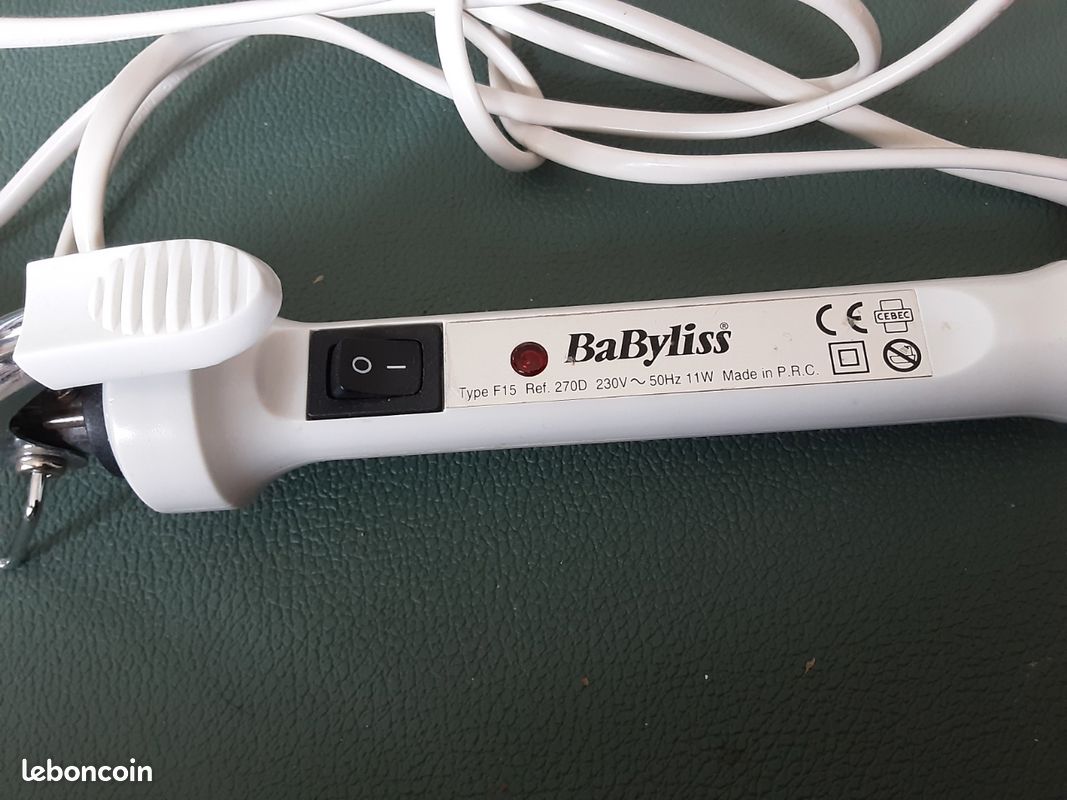 Fer à boucler vos cheveux de Babyliss, électrique,peut servi (image 2)