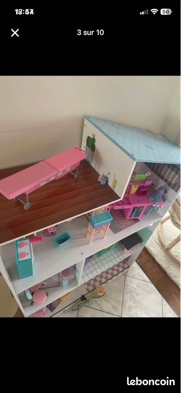 Maison de barbie complète avec meubles (image 3)