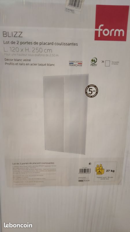 Vend deux portes de placard coulissantes neuves (image 1)