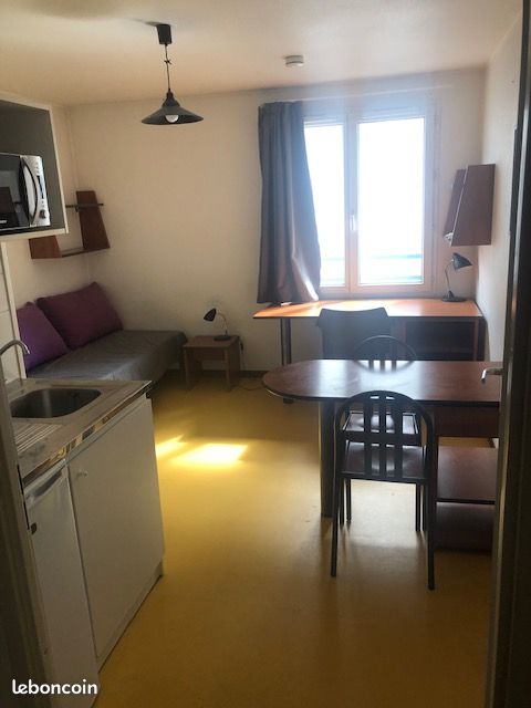 Appartement 1 pièce 19 m² · à Saint-Étienne · 19 m² · 365 €