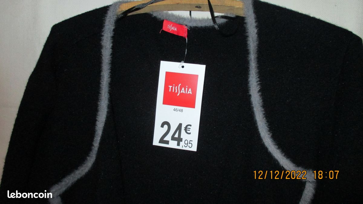 Cardigan ou veste femme en tricot noir (image 6)