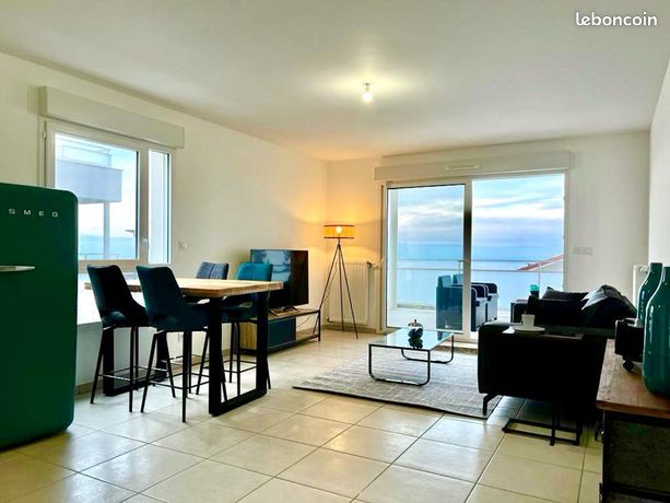Evian - Grand 3 pièces vue Lac | 2 chambres | 73 m² | Meublé & Tout équipé | Box & Parking intérieur