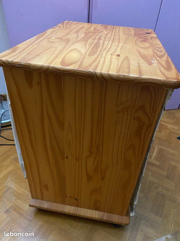 Commode meuble de chevet en bois sur roulette 3 étages (image 2)